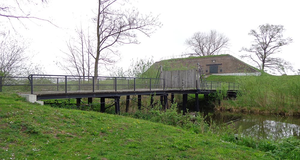 Batterij onder Poederoijen