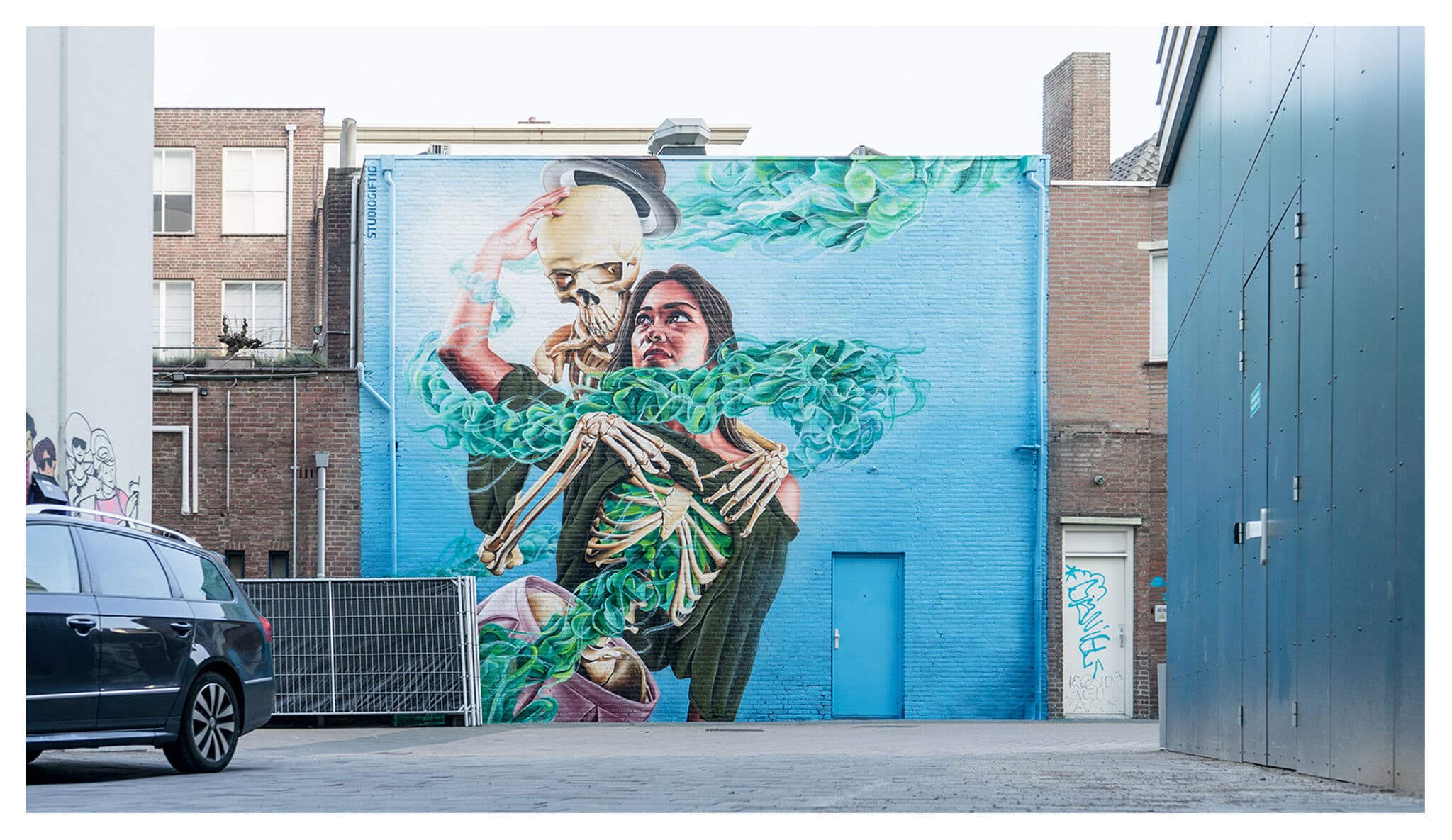 Mural 'Eternal love'