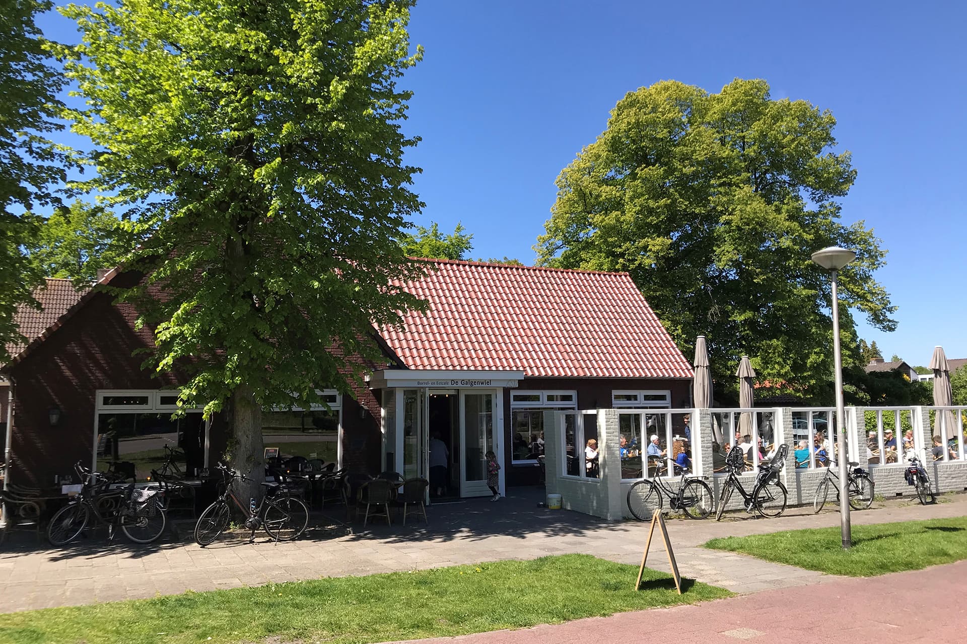 Borrel- en Eetcafé De Galgenwiel