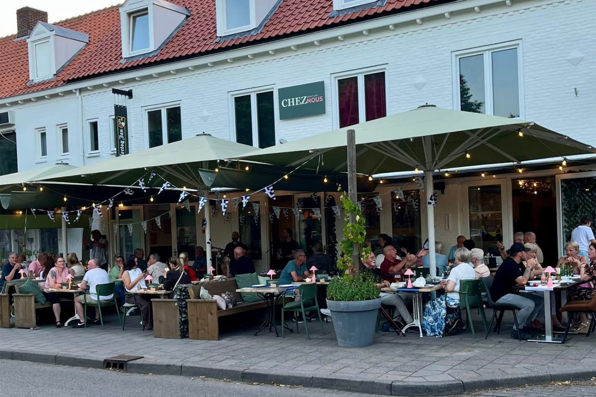 Grand café Chez Nous